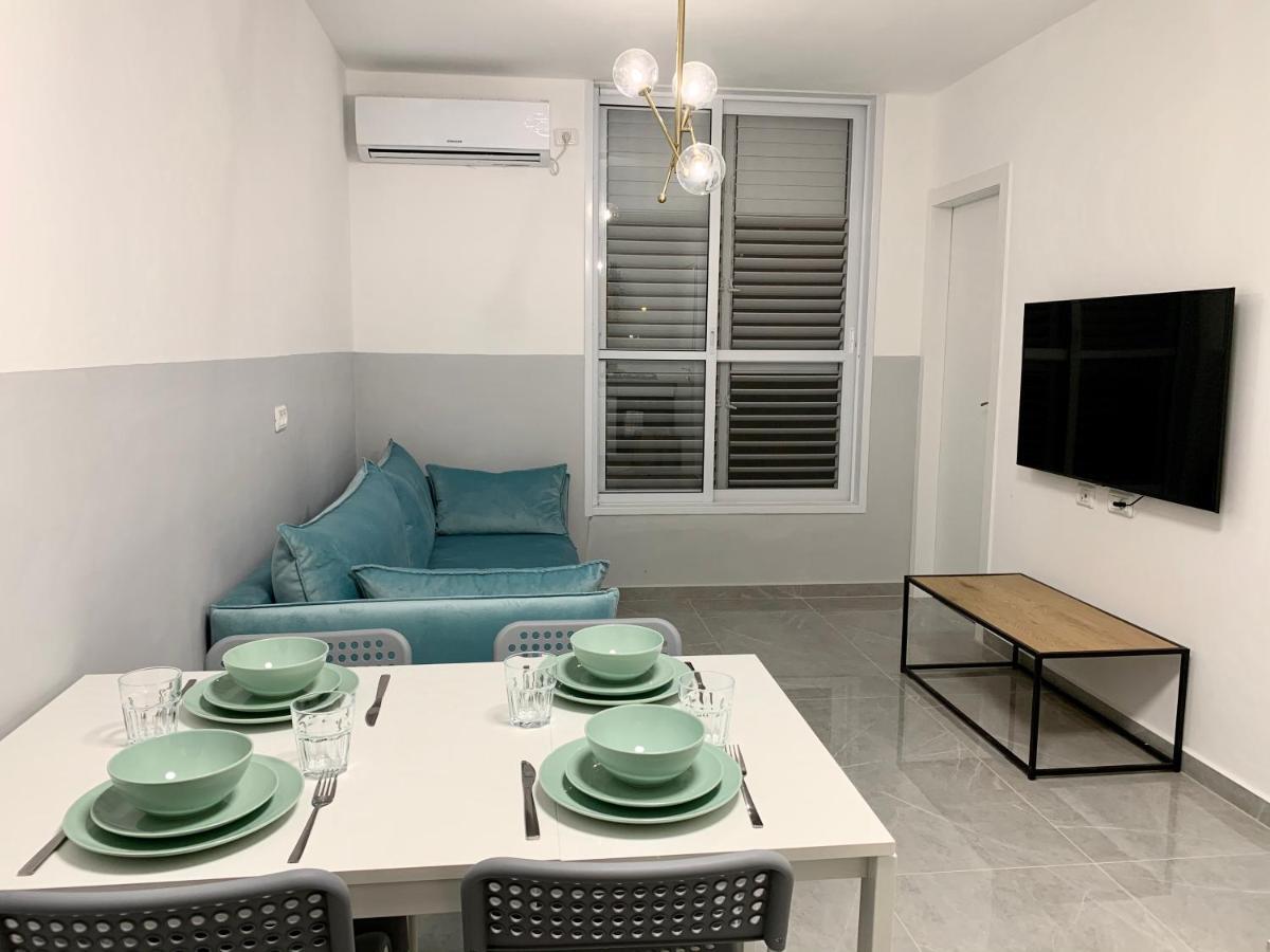 5Minutes From Soroka - Happy Places Beersheba Buitenkant foto